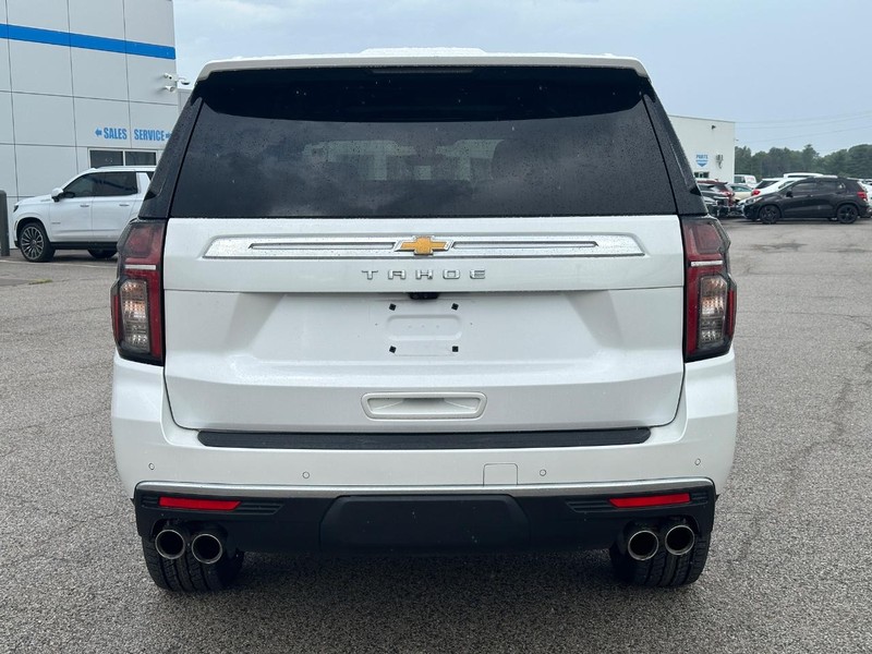 Chevrolet Tahoe Vehicle Full-screen Gallery Image 4