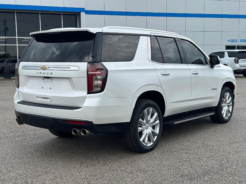 Chevrolet Tahoe Vehicle Full-screen Gallery Image 5