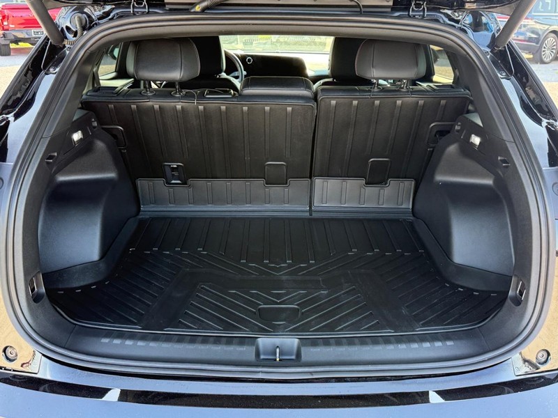 Chevrolet Blazer EV Vehicle Full-screen Gallery Image 04