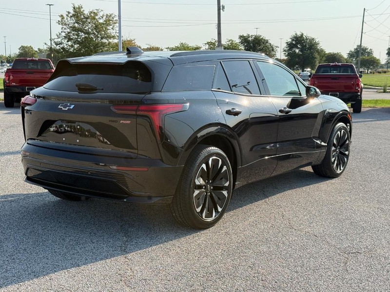 Chevrolet Blazer EV Vehicle Full-screen Gallery Image 07
