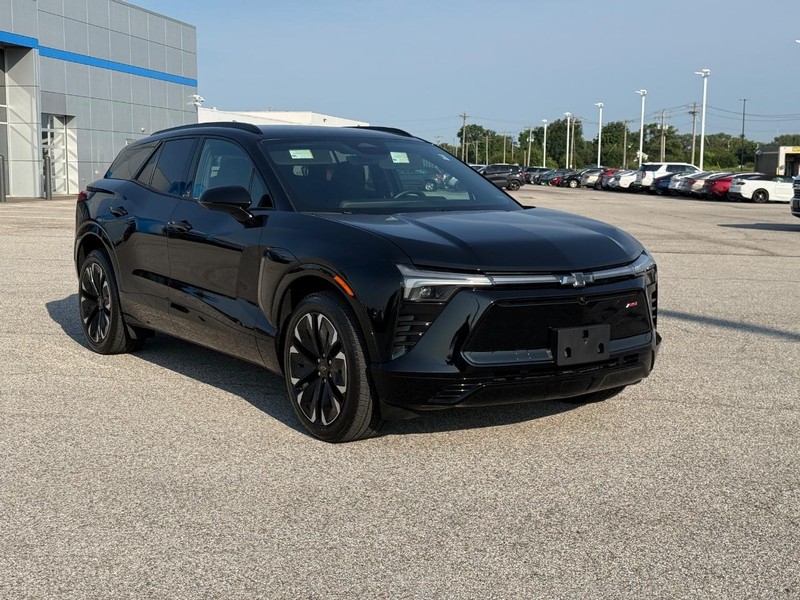 Chevrolet Blazer EV Vehicle Full-screen Gallery Image 09