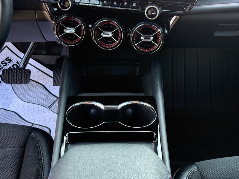 Chevrolet Blazer EV Vehicle Full-screen Gallery Image 17