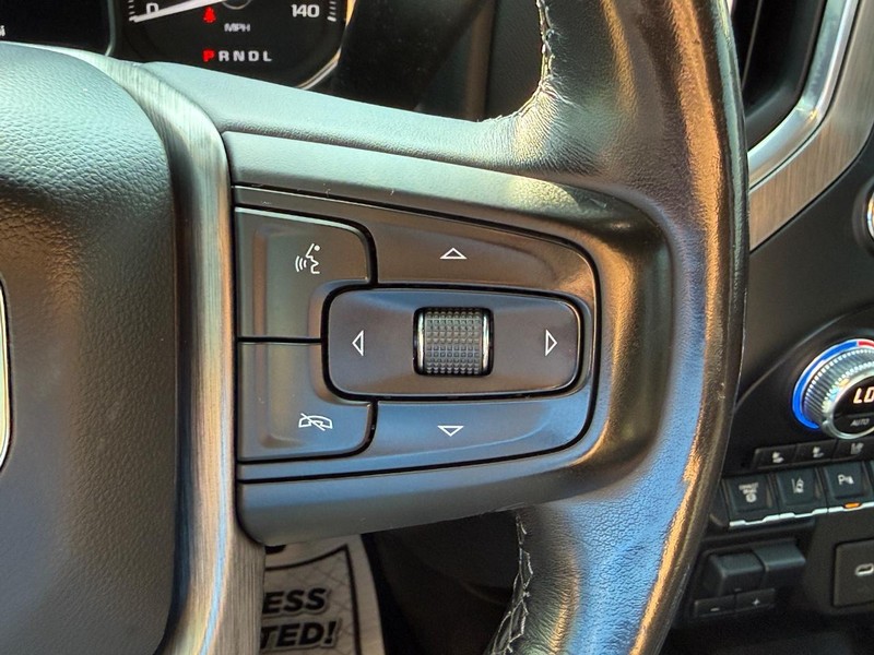 GMC Sierra 3500HD Vehicle Full-screen Gallery Image 22