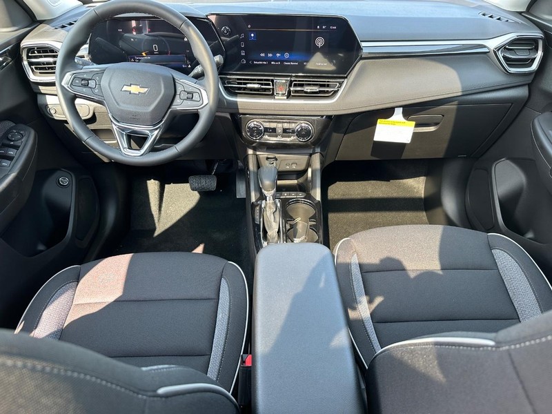 Chevrolet TrailBlazer Vehicle Full-screen Gallery Image 7