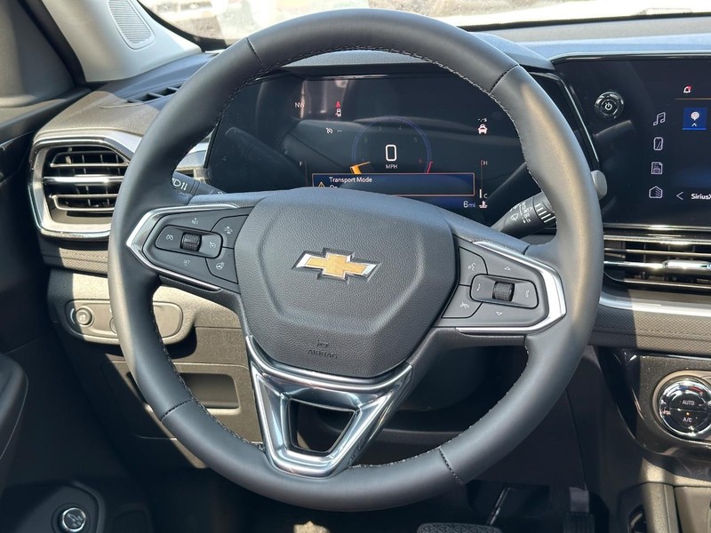 Chevrolet TrailBlazer Vehicle Full-screen Gallery Image 8