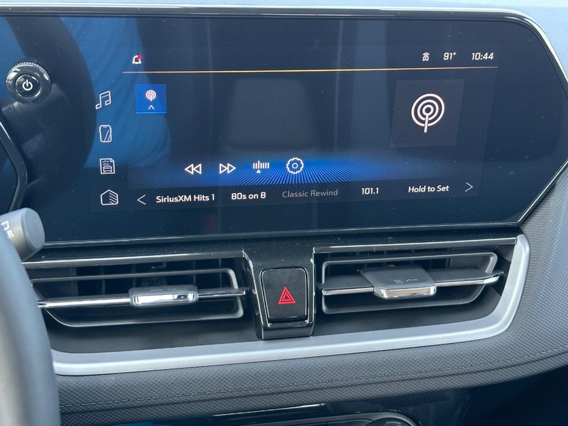 Chevrolet TrailBlazer Vehicle Full-screen Gallery Image 12