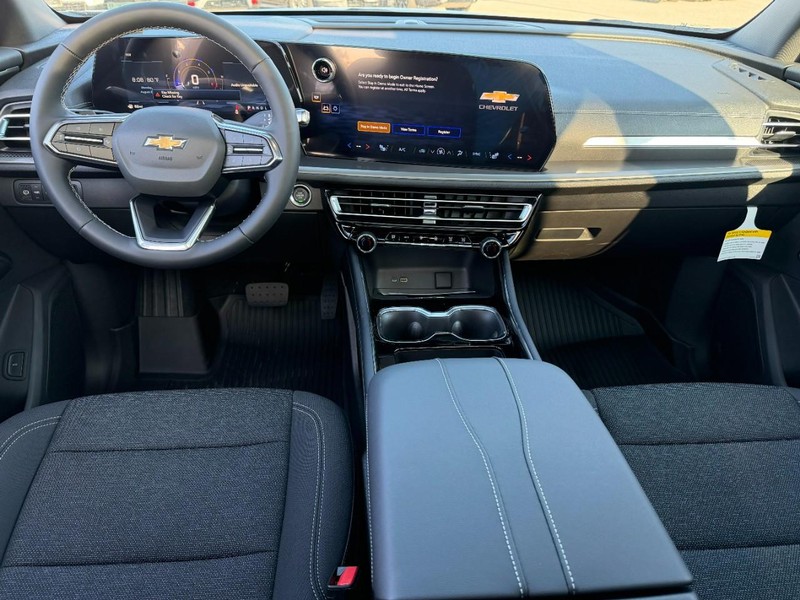 Chevrolet Traverse Vehicle Full-screen Gallery Image 8