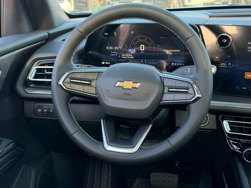 Chevrolet Traverse Vehicle Full-screen Gallery Image 9