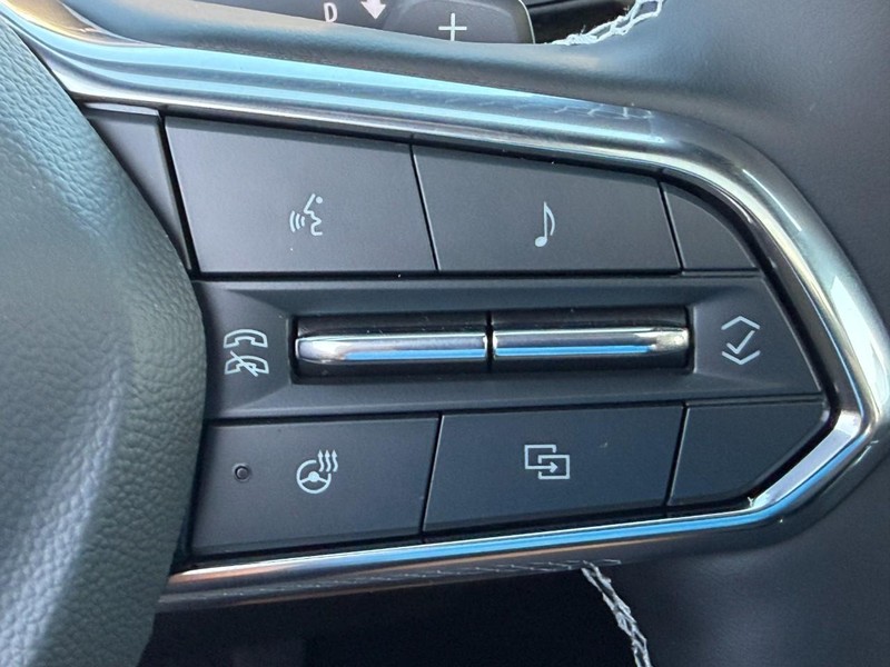 Chevrolet Traverse Vehicle Full-screen Gallery Image 15