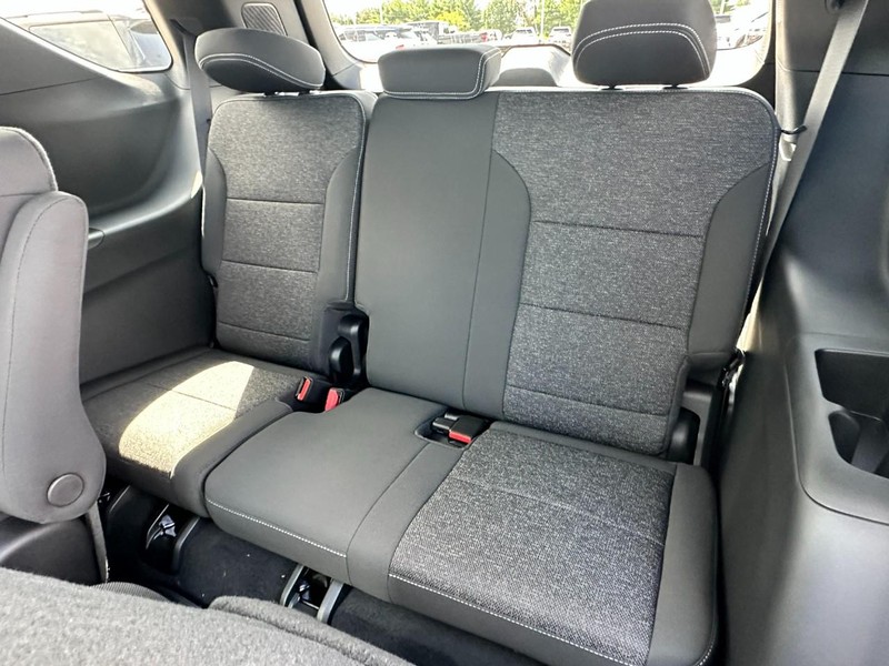 Chevrolet Traverse Vehicle Full-screen Gallery Image 5