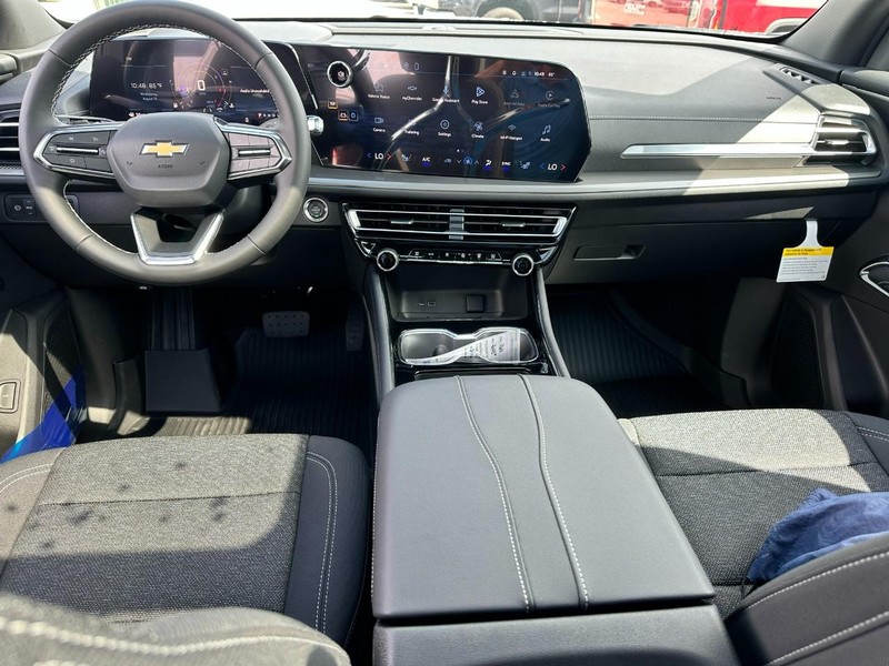 Chevrolet Traverse Vehicle Full-screen Gallery Image 8