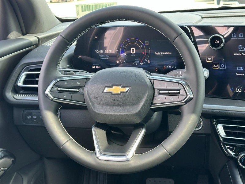 Chevrolet Traverse Vehicle Full-screen Gallery Image 9