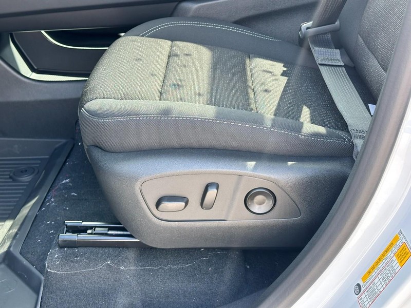 Chevrolet Traverse Vehicle Full-screen Gallery Image 13