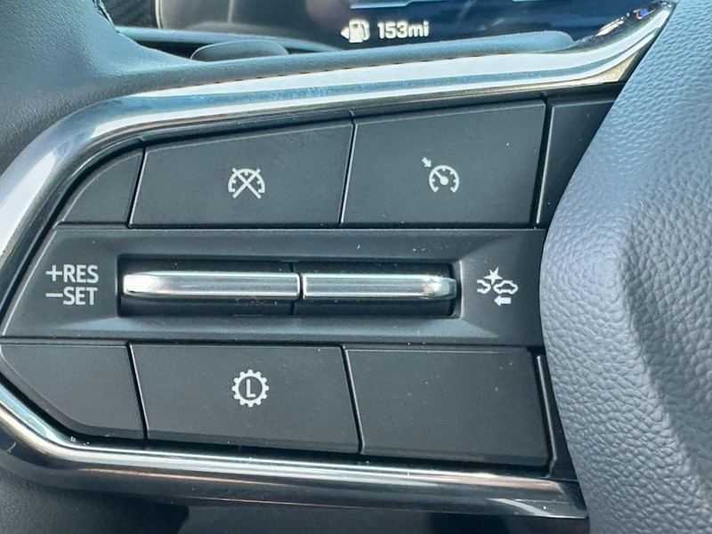 Chevrolet Equinox Vehicle Full-screen Gallery Image 11