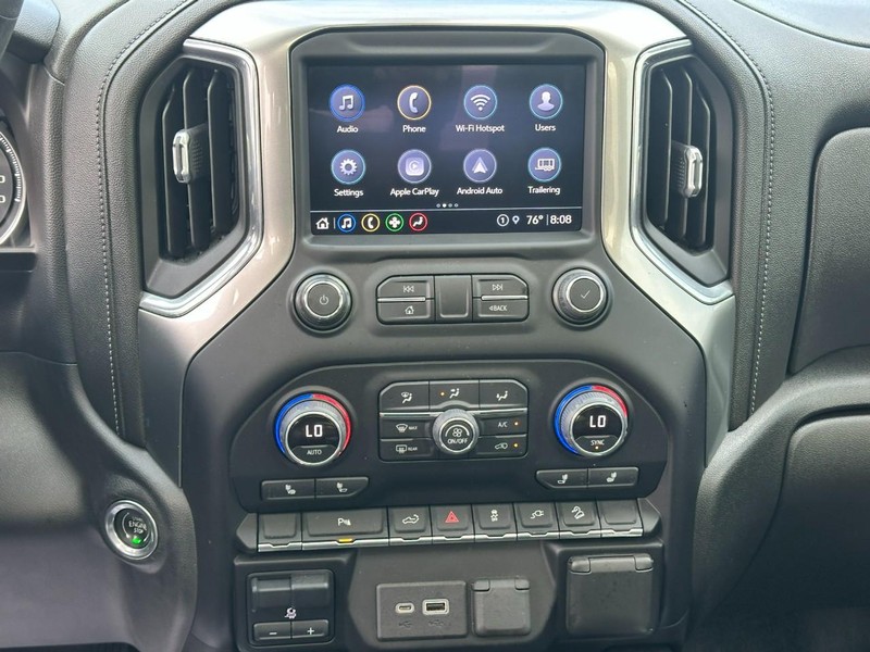 Chevrolet Silverado 1500 LTD Vehicle Full-screen Gallery Image 14