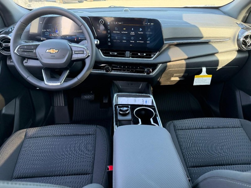 Chevrolet Equinox Vehicle Full-screen Gallery Image 5
