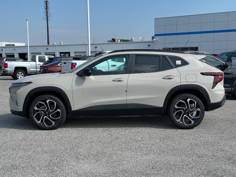 Chevrolet Trax Vehicle Full-screen Gallery Image 2