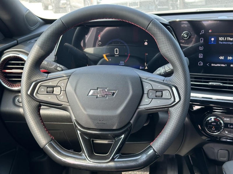 Chevrolet Trax Vehicle Full-screen Gallery Image 7