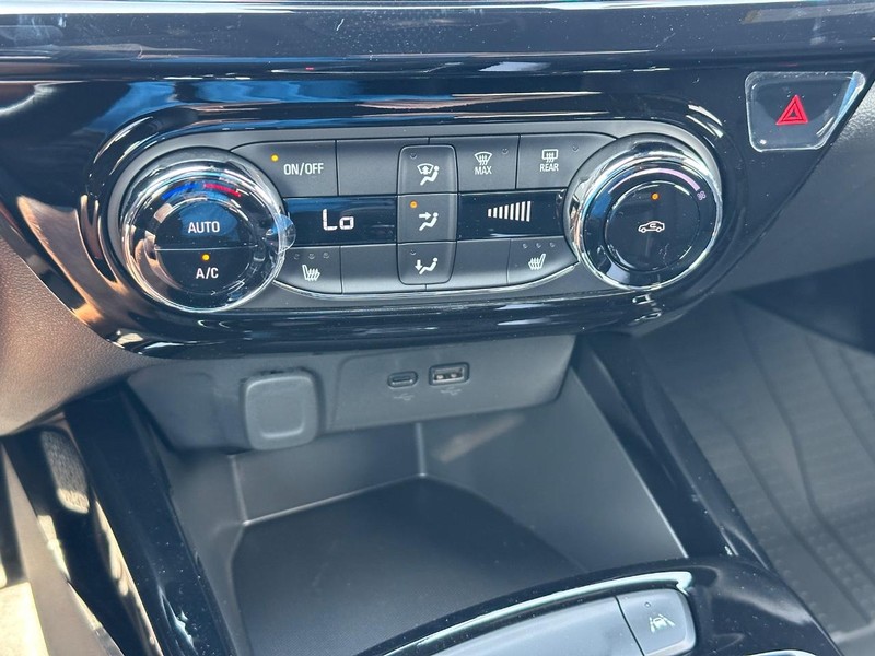 Chevrolet Trax Vehicle Full-screen Gallery Image 13