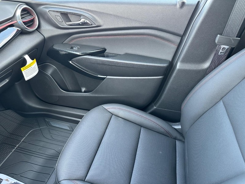 Chevrolet Trax Vehicle Full-screen Gallery Image 15