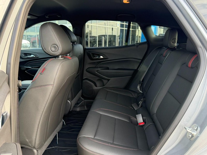 Chevrolet Trax Vehicle Full-screen Gallery Image 4