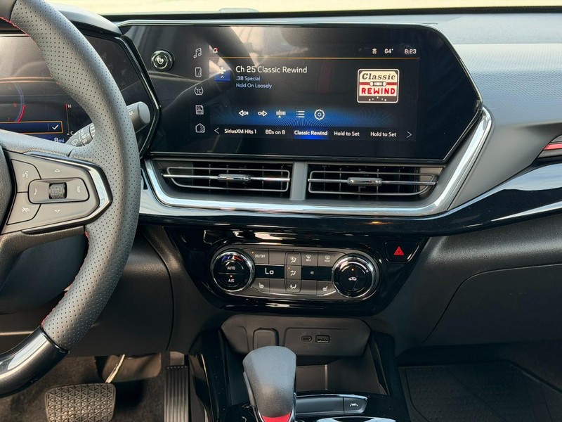 Chevrolet Trax Vehicle Full-screen Gallery Image 7