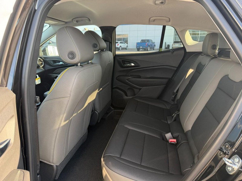 Chevrolet Trax Vehicle Full-screen Gallery Image 4