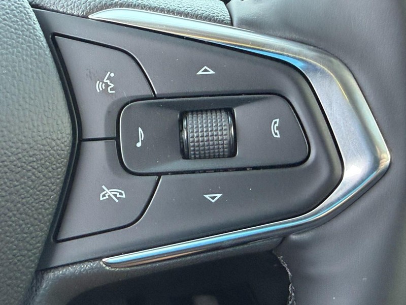 Chevrolet Trax Vehicle Full-screen Gallery Image 12