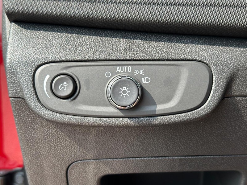 Chevrolet TrailBlazer Vehicle Full-screen Gallery Image 16