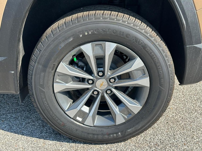 Chevrolet Equinox Vehicle Full-screen Gallery Image 4