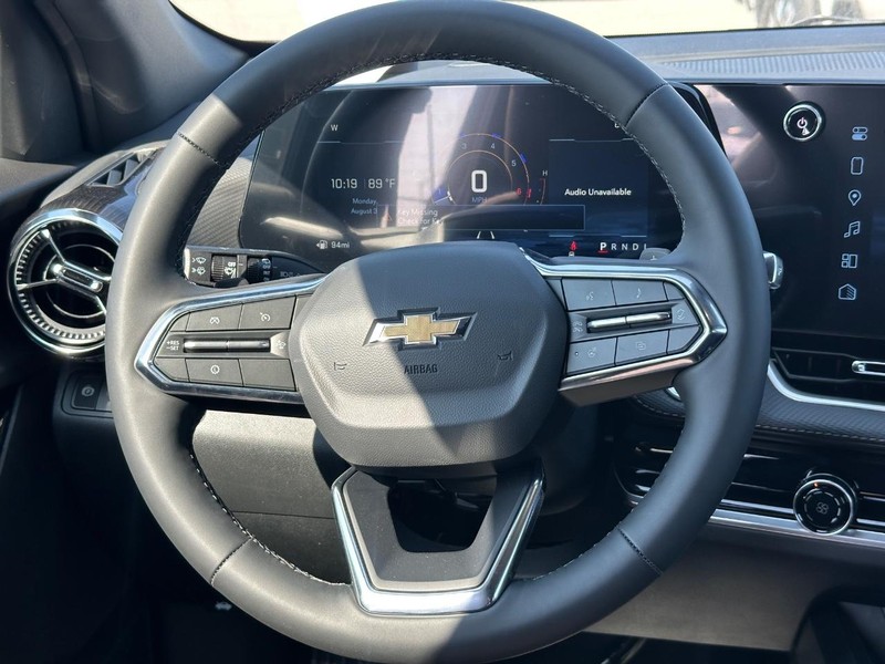 Chevrolet Equinox Vehicle Full-screen Gallery Image 7