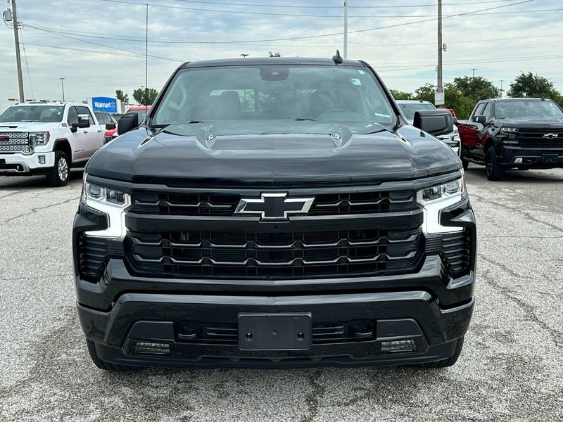 Chevrolet Silverado 1500 Vehicle Full-screen Gallery Image 9