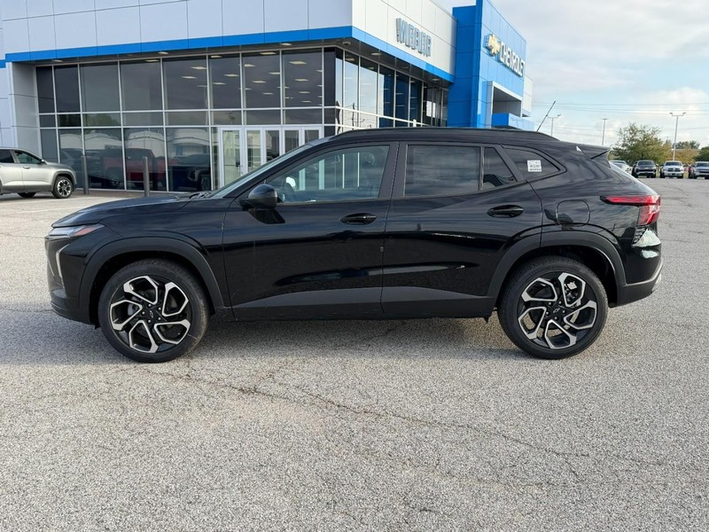 Chevrolet Trax Vehicle Full-screen Gallery Image 2