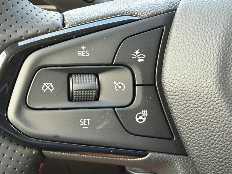 Chevrolet Trax Vehicle Full-screen Gallery Image 11