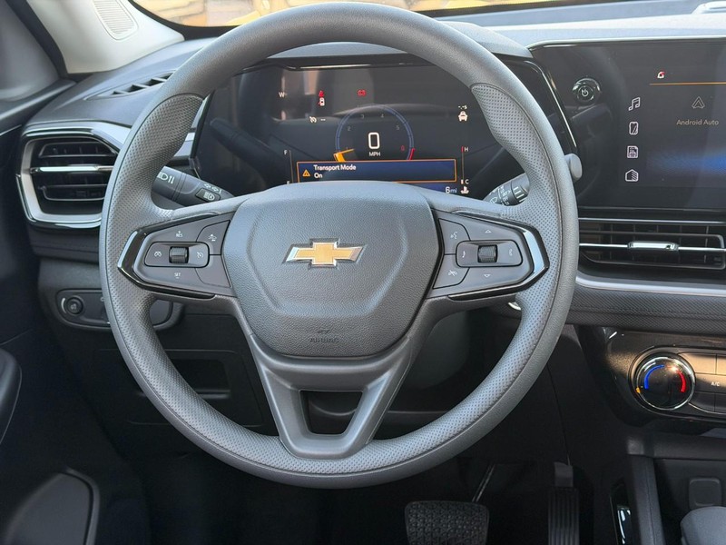 Chevrolet TrailBlazer Vehicle Full-screen Gallery Image 6