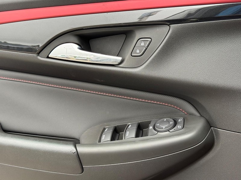Chevrolet TrailBlazer Vehicle Full-screen Gallery Image 18