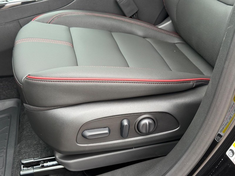 Chevrolet TrailBlazer Vehicle Full-screen Gallery Image 19