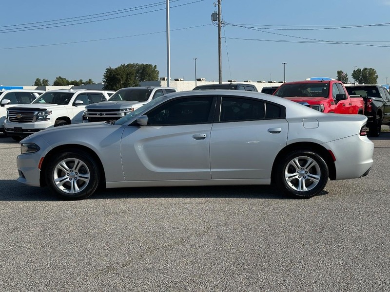 Dodge Charger Vehicle Full-screen Gallery Image 2