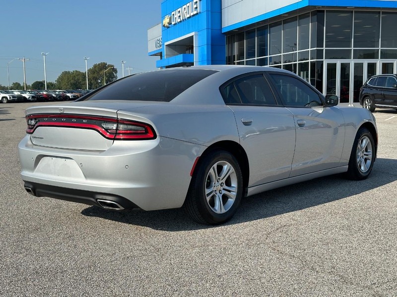 Dodge Charger Vehicle Full-screen Gallery Image 5