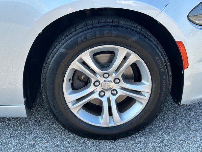 Dodge Charger Vehicle Full-screen Gallery Image 7