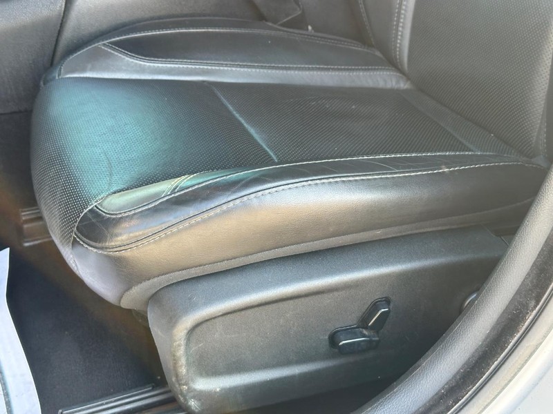 Dodge Charger Vehicle Full-screen Gallery Image 27