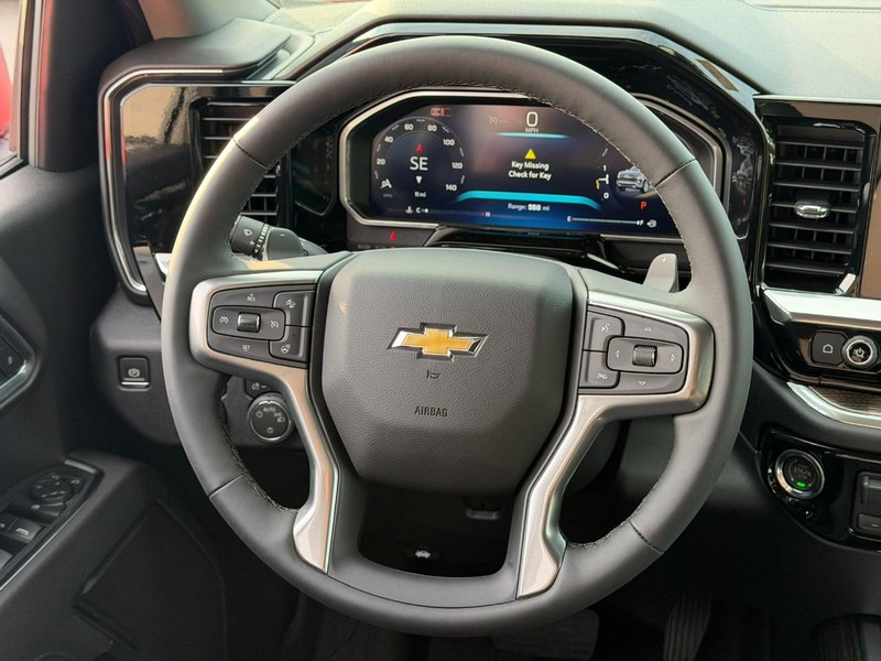Chevrolet Silverado 1500 Vehicle Full-screen Gallery Image 6