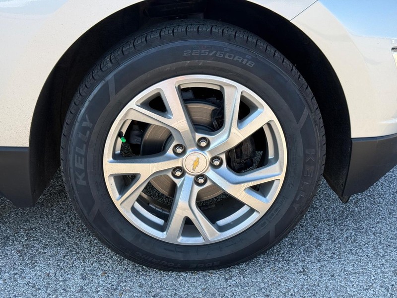 Chevrolet Equinox Vehicle Full-screen Gallery Image 07