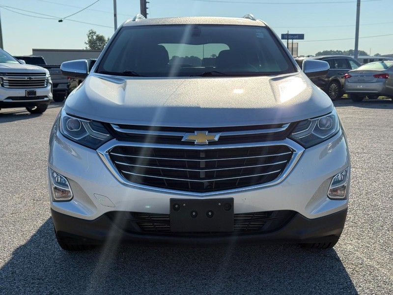 Chevrolet Equinox Vehicle Full-screen Gallery Image 09