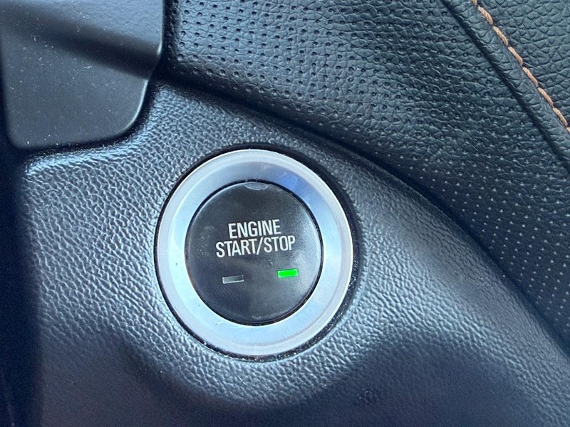 Chevrolet Equinox Vehicle Full-screen Gallery Image 15