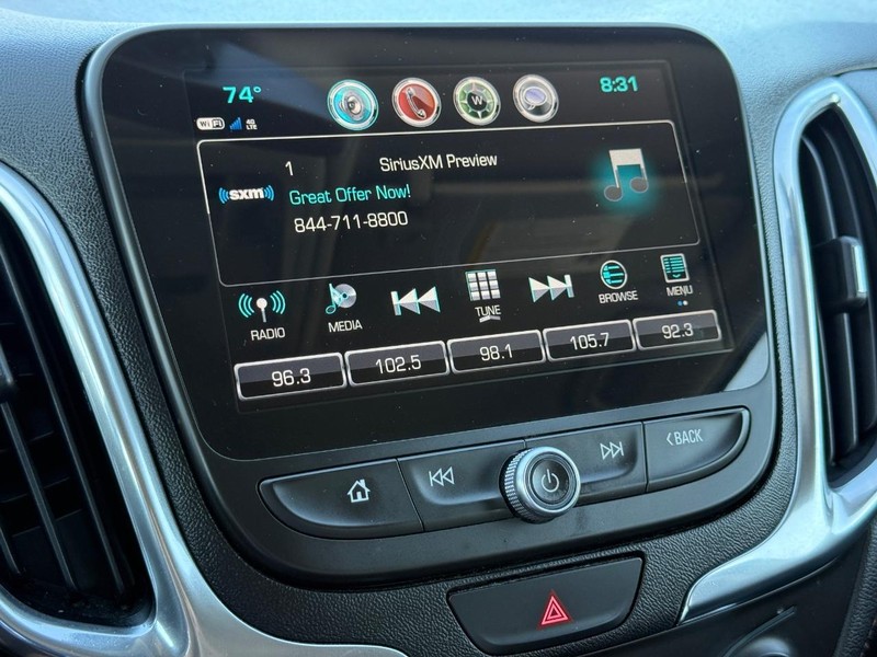 Chevrolet Equinox Vehicle Full-screen Gallery Image 16