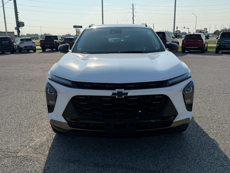 Chevrolet Trax Vehicle Full-screen Gallery Image 9