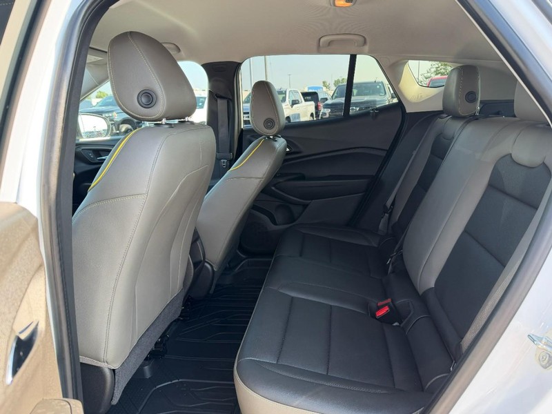 Chevrolet Trax Vehicle Full-screen Gallery Image 10