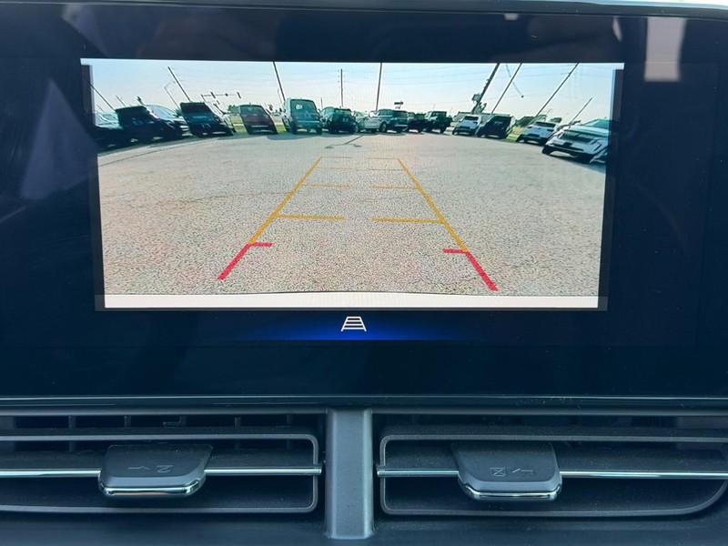 Chevrolet Trax Vehicle Full-screen Gallery Image 22
