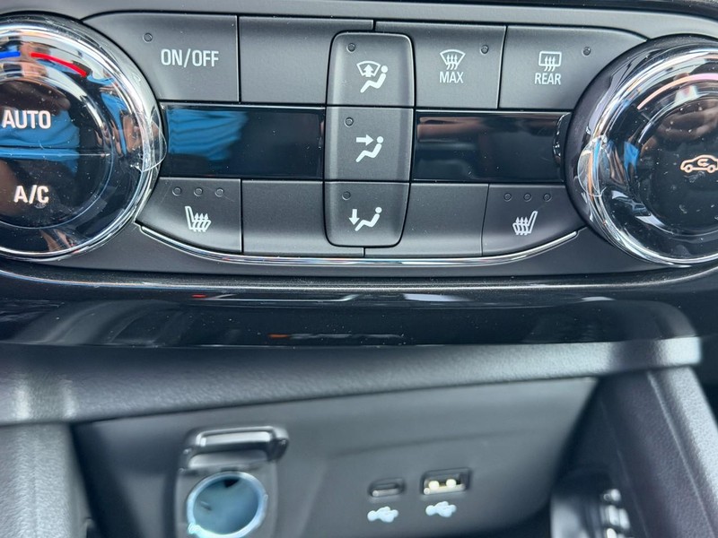 Chevrolet TrailBlazer Vehicle Full-screen Gallery Image 14